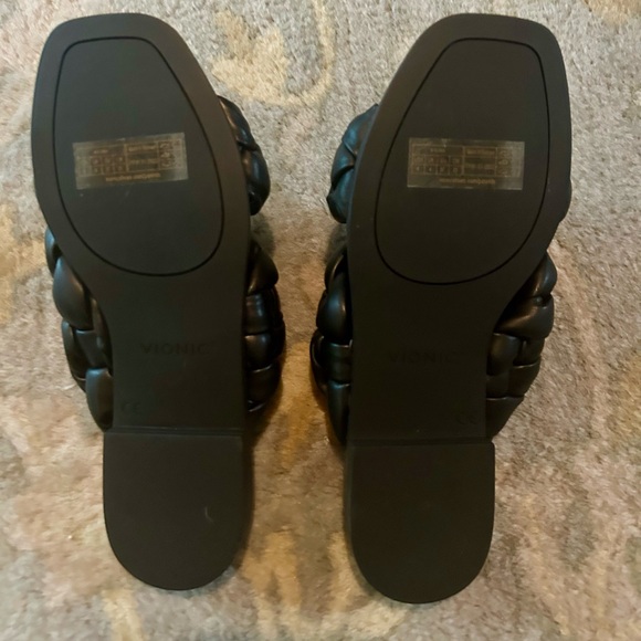 Black Vionic braided cross strap slides kalina, size 6, never worn, new in box - Picture 3 of 10